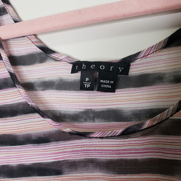 Theory 100% silk striped sleeveless blouse - Picture 3 of 4